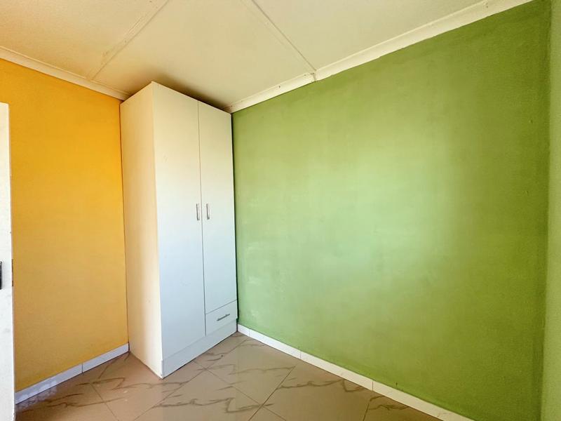 To Let 2 Bedroom Property for Rent in Northcrest Eastern Cape